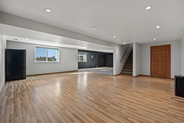 5510 Hunters Ridge Court, Marion, IA 52302