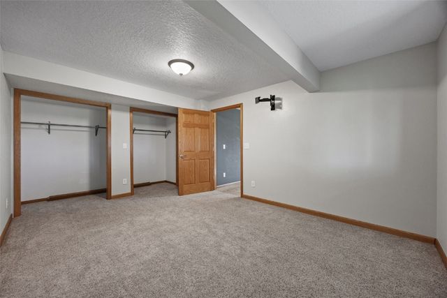 5510 Hunters Ridge Court, Marion, IA 52302