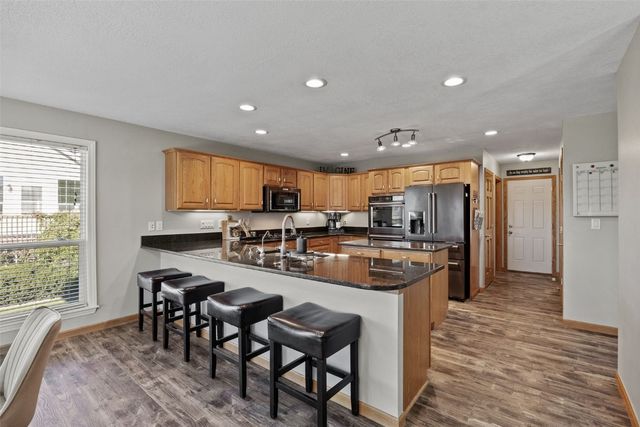 5510 Hunters Ridge Court, Marion, IA 52302