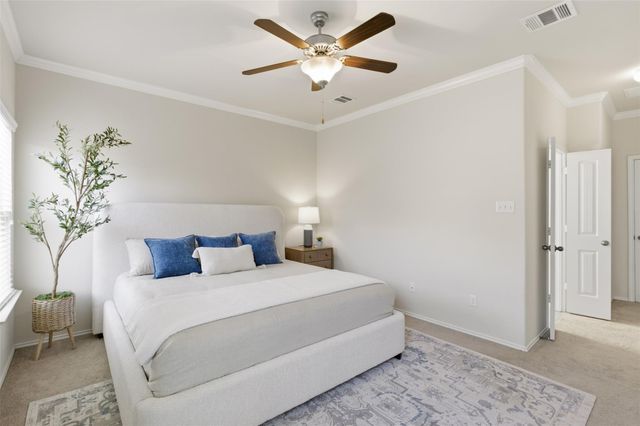 124 Golden Eagle LN, Leander, TX 78641