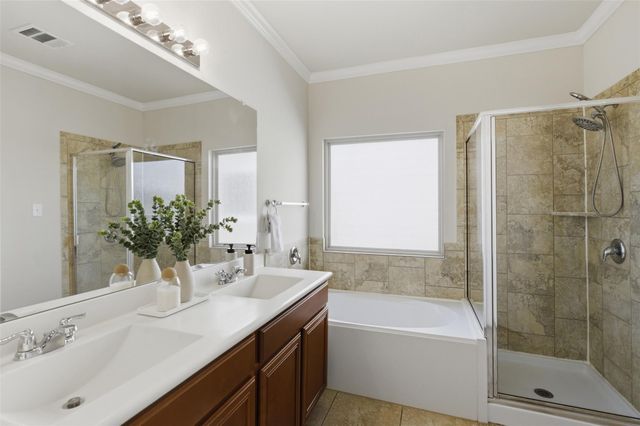 124 Golden Eagle LN, Leander, TX 78641