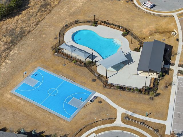 124 Golden Eagle LN, Leander, TX 78641