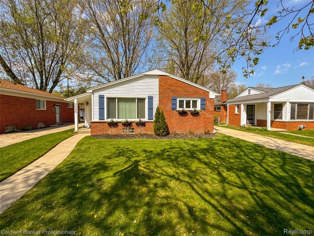 3050 Sylvan Drive, Royal Oak Charter Township, MI 48073
