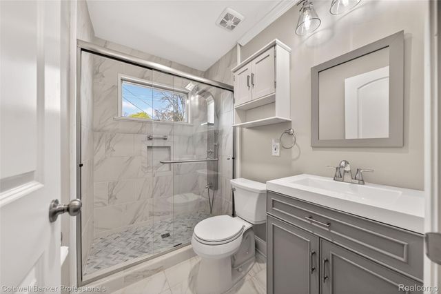 3050 Sylvan Drive, Royal Oak Charter Township, MI 48073