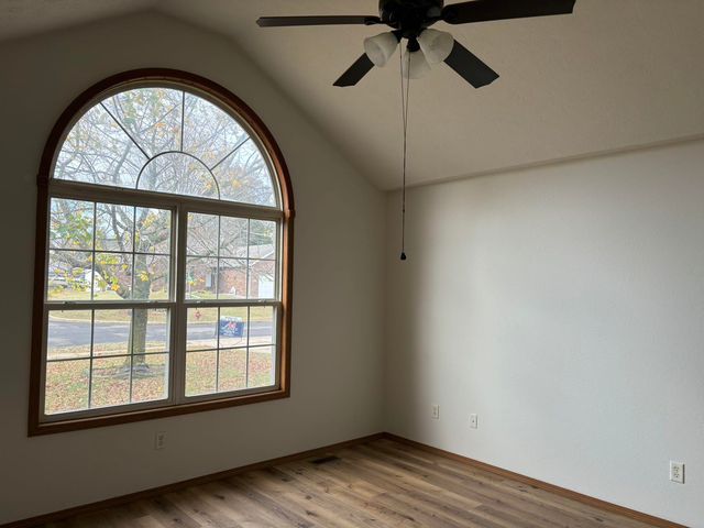 424 S Southgate Drive, Nixa, MO 65714