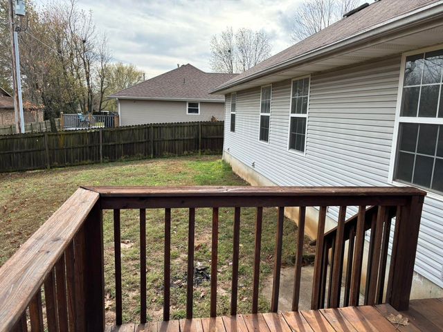 424 S Southgate Drive, Nixa, MO 65714