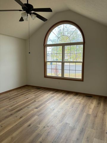 424 S Southgate Drive, Nixa, MO 65714