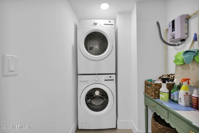 2100 OCEAN Drive 3E, Jacksonville Beach, FL 32250