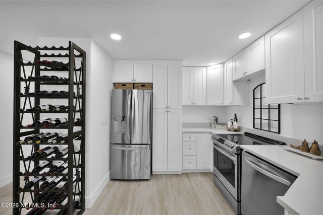 2100 OCEAN Drive 3E, Jacksonville Beach, FL 32250