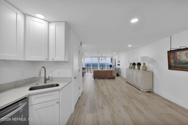 2100 OCEAN Drive 3E, Jacksonville Beach, FL 32250