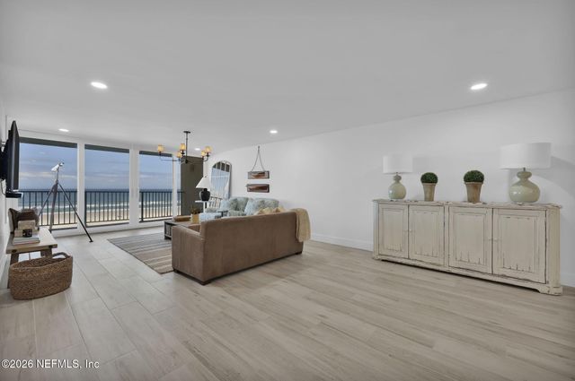 2100 OCEAN Drive 3E, Jacksonville Beach, FL 32250