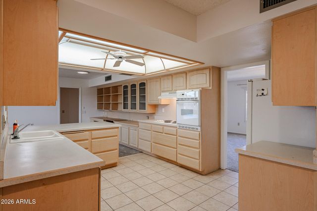 19610 N LAKEFOREST Drive, Sun City, AZ 85373