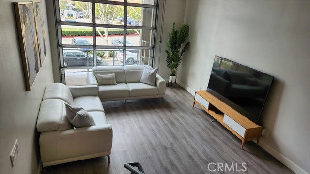 171 E City Place Drive, Santa Ana, CA 92705