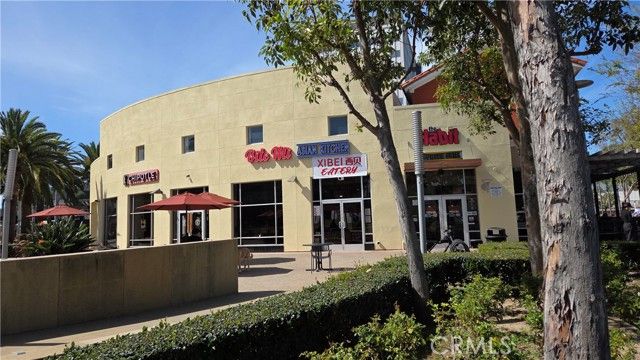 171 E City Place Drive, Santa Ana, CA 92705