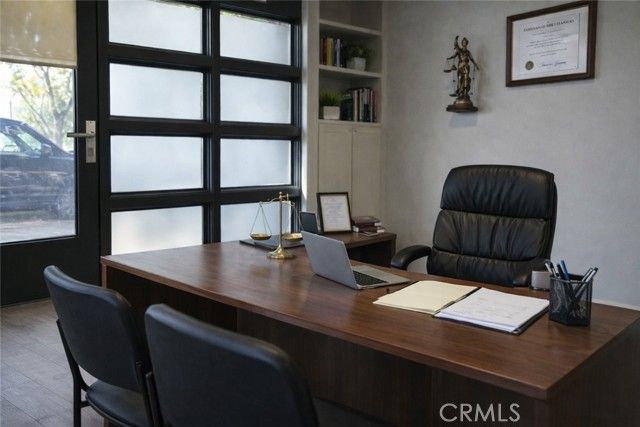 171 E City Place Drive, Santa Ana, CA 92705