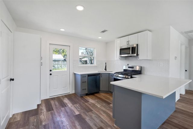 3214 Stallings Drive, Houston, TX 77088