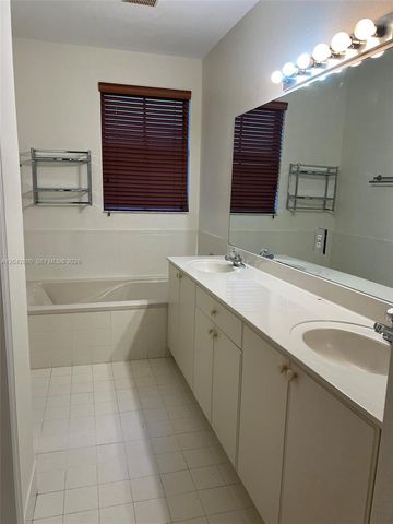 10861 NW 85th Terrace, Doral, FL 33178