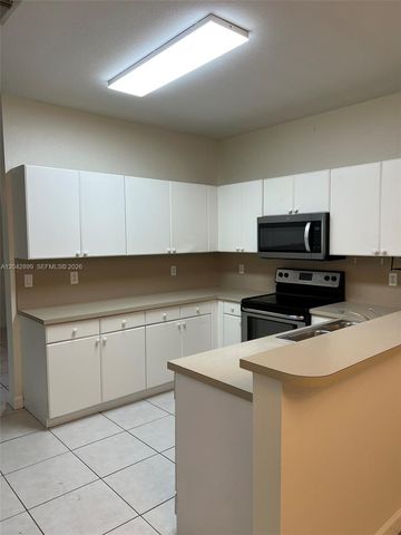 10861 NW 85th Terrace, Doral, FL 33178