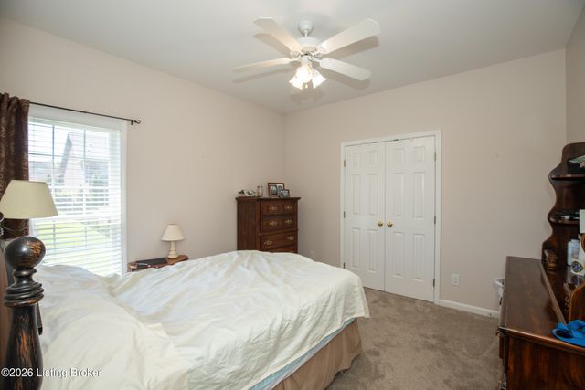 9904 Hazel Tree Dr, Louisville, KY 40291