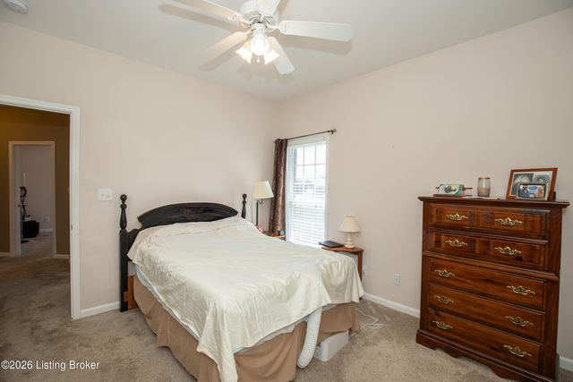 9904 Hazel Tree Dr, Louisville, KY 40291