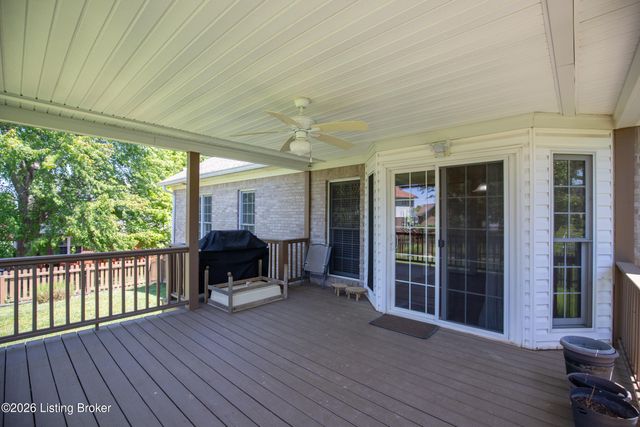 9904 Hazel Tree Dr, Louisville, KY 40291