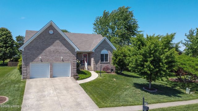9904 Hazel Tree Dr, Louisville, KY 40291