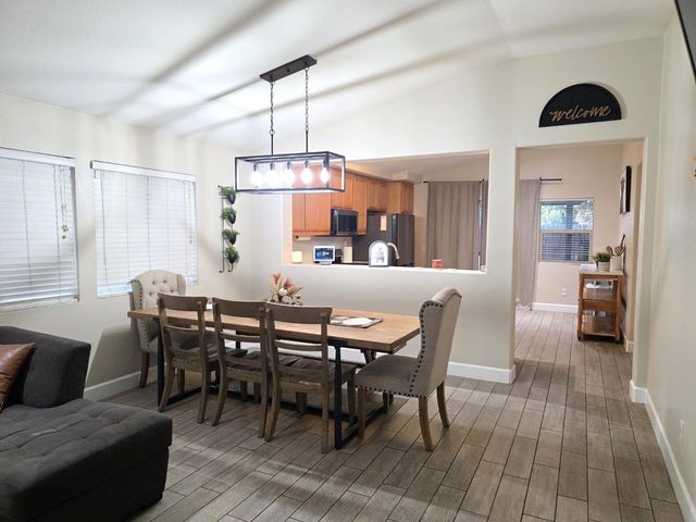 5441 Antique Rose Way, Riverbank, CA 95367