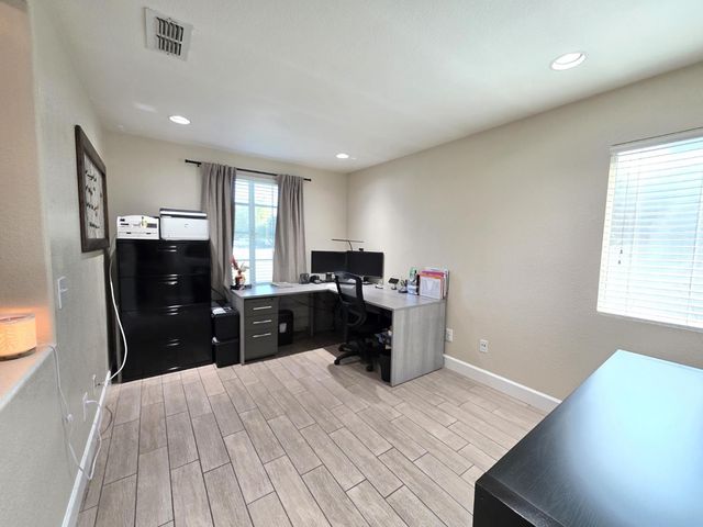 5441 Antique Rose Way, Riverbank, CA 95367