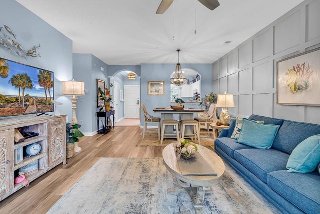 5825 Catalina Dr Unit 723, North Myrtle Beach, SC 29582