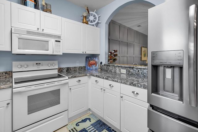 5825 Catalina Dr Unit 723, North Myrtle Beach, SC 29582