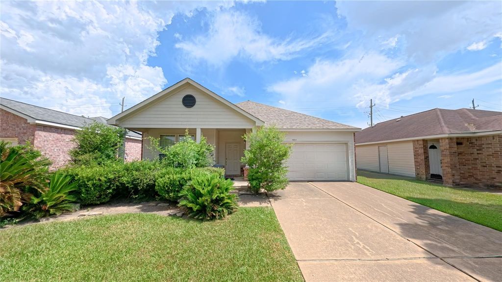19311 Desert Moon Drive, Cypress, TX 77433