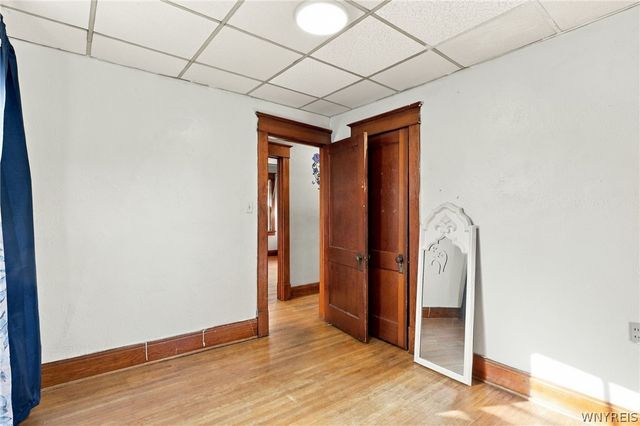 2410 Cleveland Avenue, Niagara Falls, NY 14305