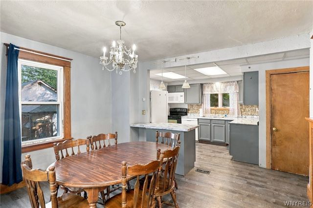 2410 Cleveland Avenue, Niagara Falls, NY 14305