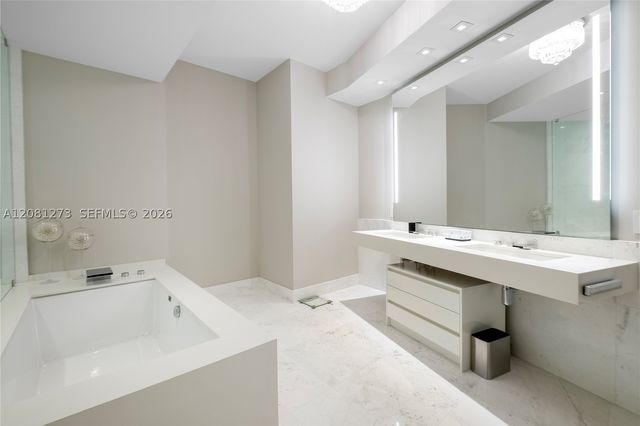 18555 Collins Ave 1505, Sunny Isles Beach, FL 33160