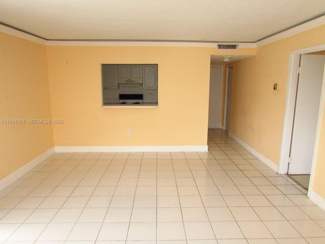 5100 SW 41st St 205, Pembroke Park, FL 33023