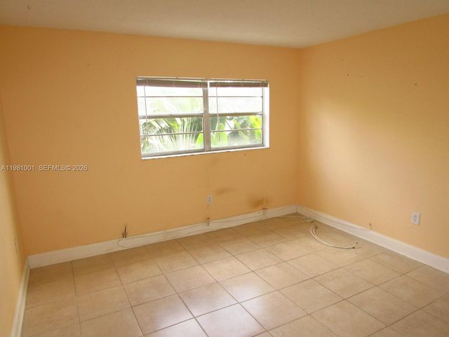 5100 SW 41st St 205, Pembroke Park, FL 33023