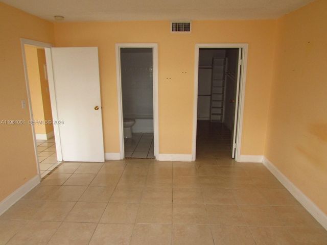 5100 SW 41st St 205, Pembroke Park, FL 33023