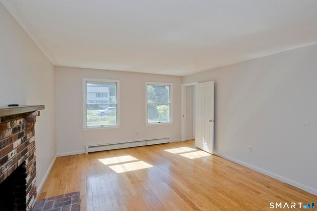 1 Autumn Drive, Enfield, CT 06082