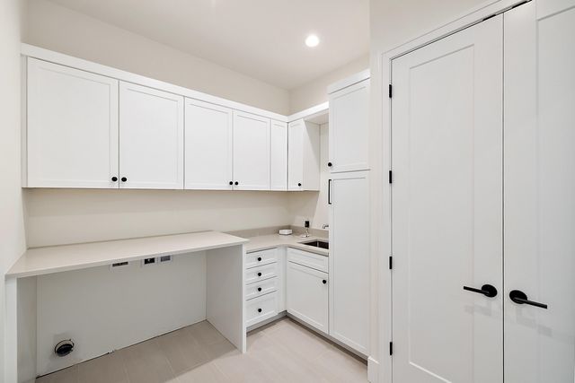 4182 Prescott Park Circle, West Bloomfield, MI 48323