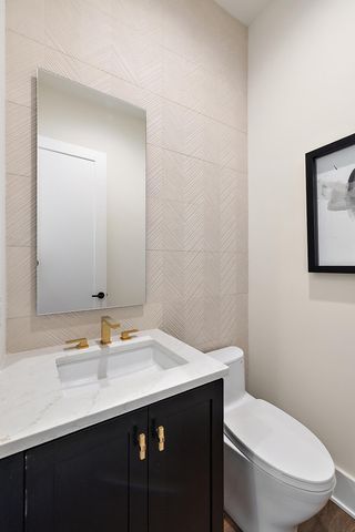 4182 Prescott Park Circle, West Bloomfield, MI 48323