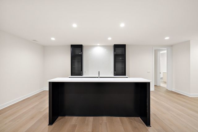 4182 Prescott Park Circle, West Bloomfield, MI 48323