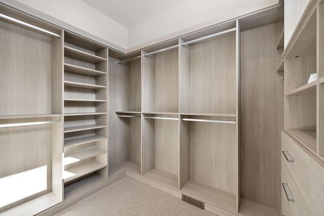 4182 Prescott Park Circle, West Bloomfield, MI 48323