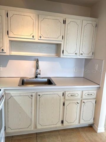 201 KINGS BOULEVARD 19, Sun City Center, FL 33573