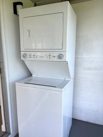 201 KINGS BOULEVARD 19, Sun City Center, FL 33573