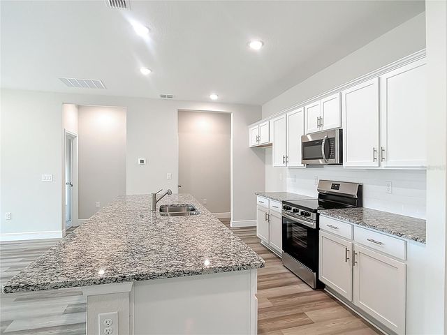 3752 MARKLE AVENUE, North Port, FL 34286