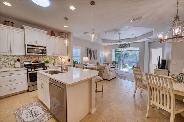 4882 MAYMONT PARK CIRCLE, Bradenton, FL 34203