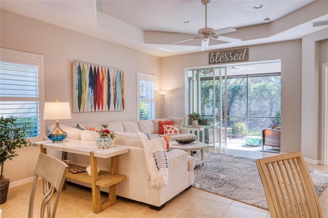 4882 MAYMONT PARK CIRCLE, Bradenton, FL 34203