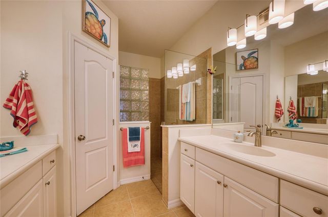 4882 MAYMONT PARK CIRCLE, Bradenton, FL 34203