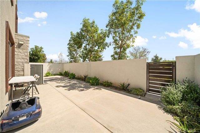 203 Lynx, Irvine, CA 92618