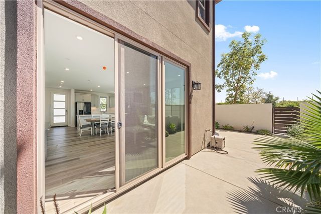 203 Lynx, Irvine, CA 92618